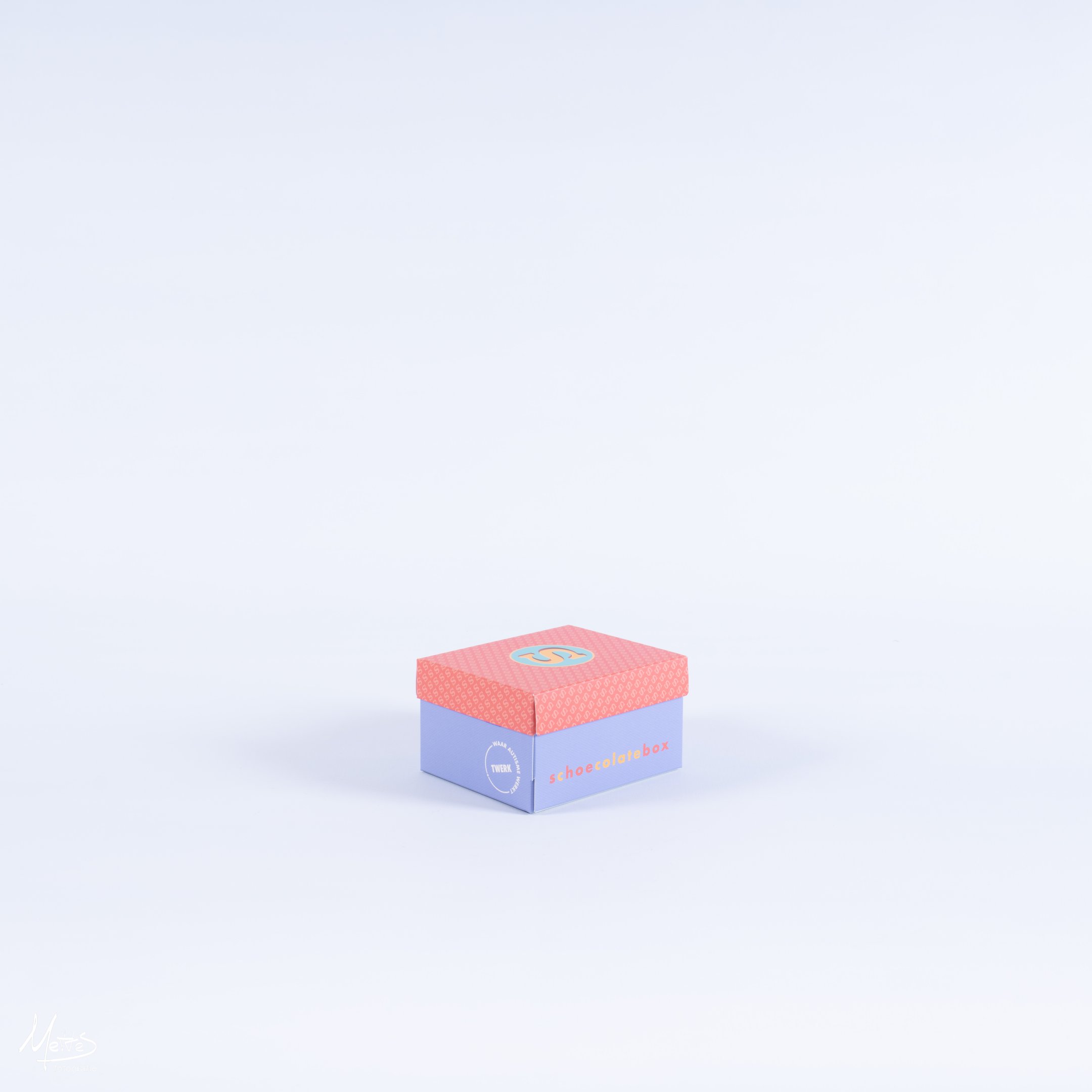 shoebox-m.jpg
