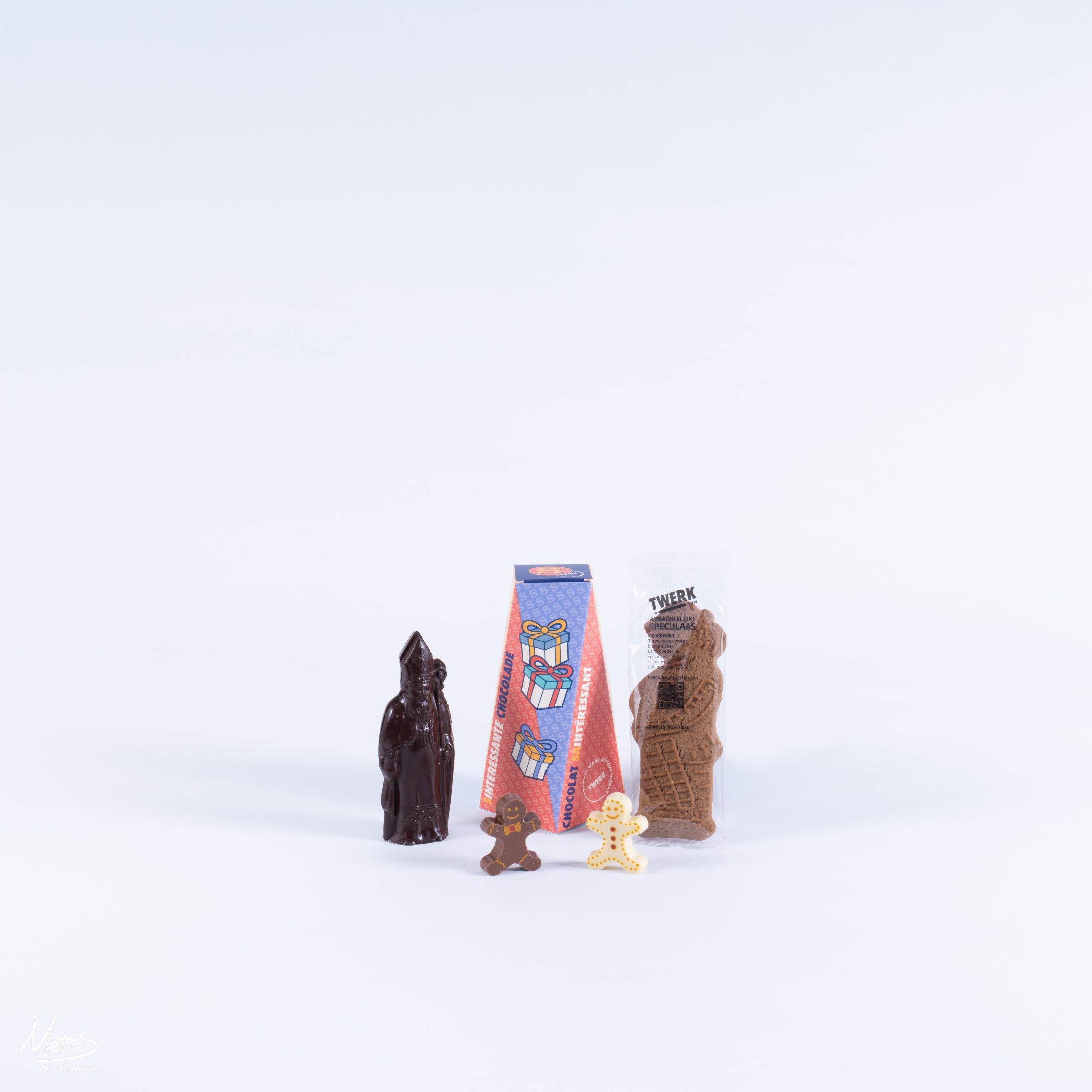 trunca-s-1fig-1spec-2twan-p-mw.jpg