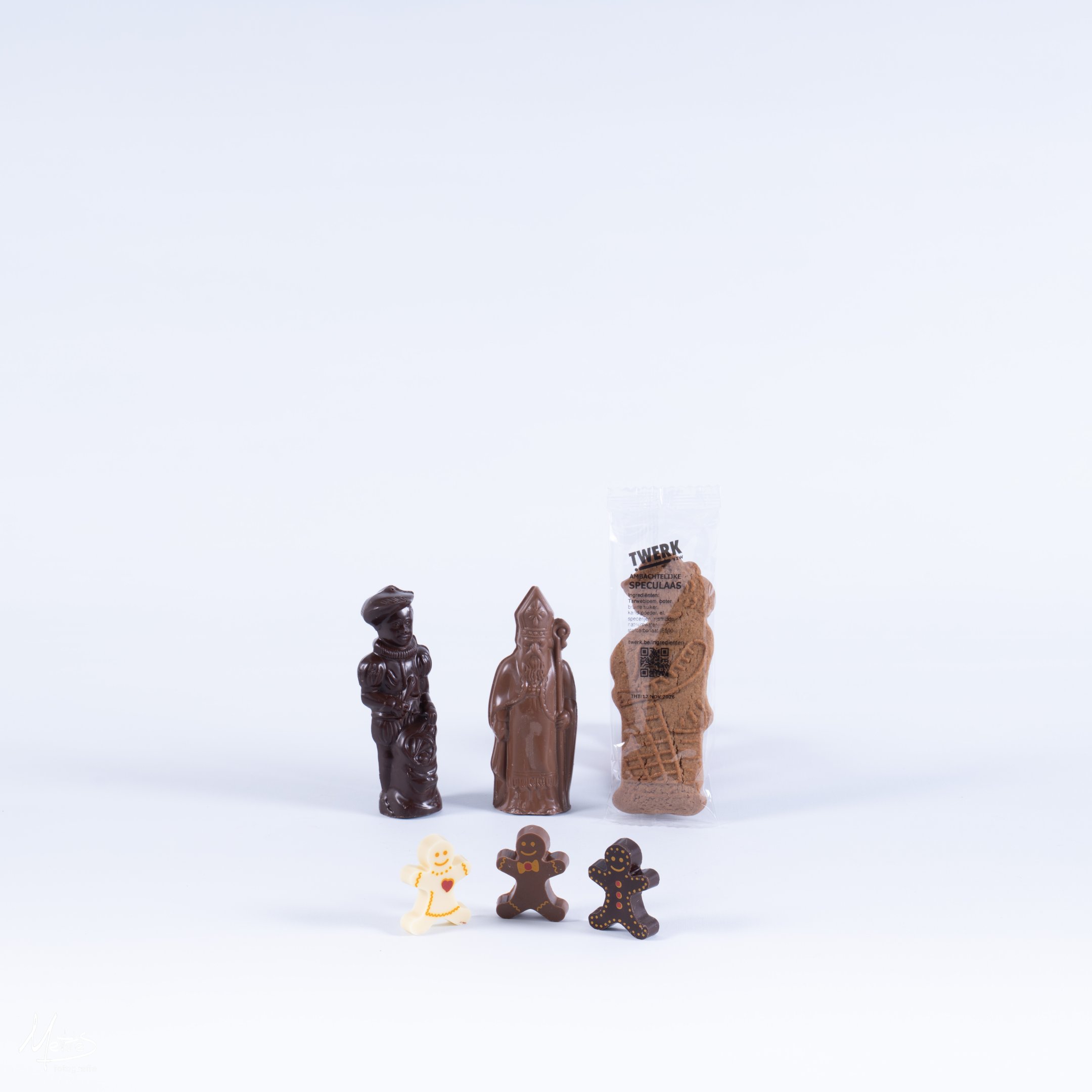 2fig-1spec-3twan-mp-mpw.jpg