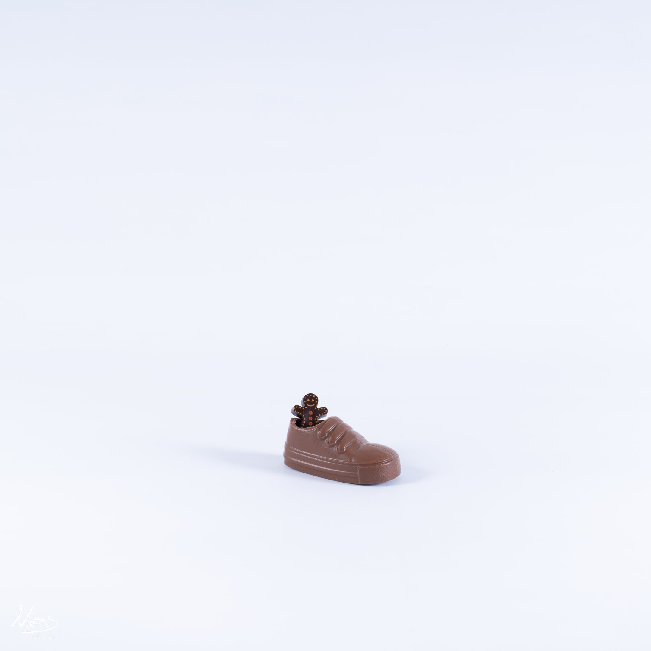 1shoe-1twan-m-p.jpg